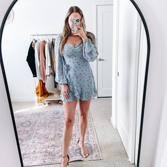 Reformation Cammi Light Blue Floral Mini Dress - Picture 4 of 14